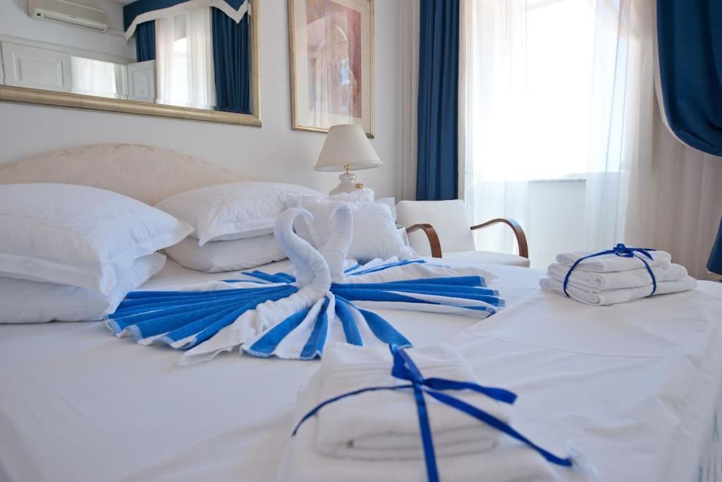 Blue Studio Apartment Next To The Beach Dubrovnik Exteriör bild